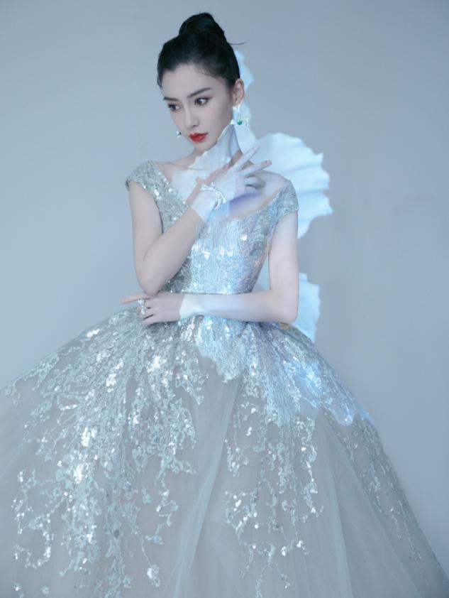 杨颖红毯礼服(杨颖穿高定款走红毯) - 用户投稿 - 尚知号