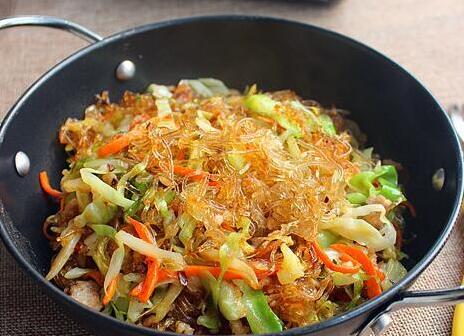 圖片[7]-【圓白菜炒粉絲】做法步驟圖 又美味 自己在家做比買的好吃-起舞食譜網