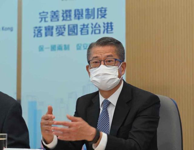 屯门清一色什么意思，屯门清一色是什么意思（香港电台突然撤换的嘉宾是啥货色）