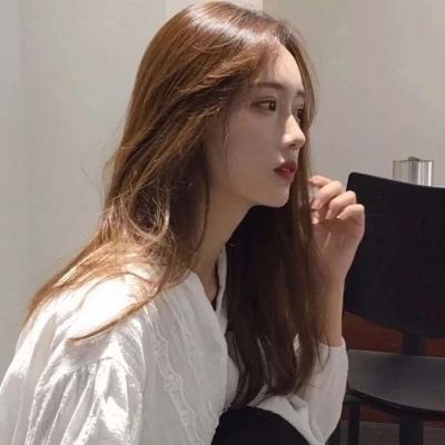 aholic(沉迷者)网名，aholic(沉迷者)微信昵称（追寻绚丽气质昵称英文有一丝曙光-可爱点）