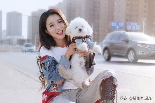 快手网红排名(球球第一次给天佑)