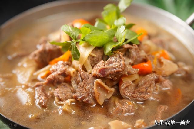 家常炖牛肉的做法怎样又烂又软，牛肉软烂入味不腥不柴