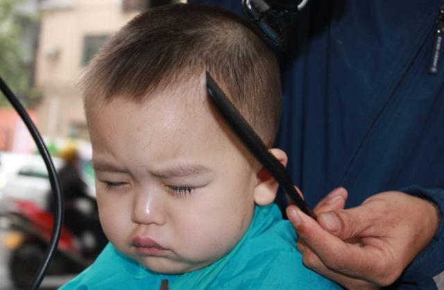 初一能剪头发吗，小孩初一能剪头发吗（俗语“正月不理发”今天二月初一）