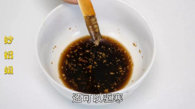 正确吃螃蟹的技巧，螃蟹这4个部位千万不能吃