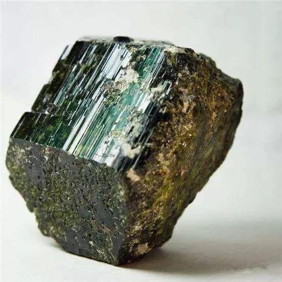 正向抽空四角锥网架，四方锥的杂化类型（假期出游如何鉴定矿物）