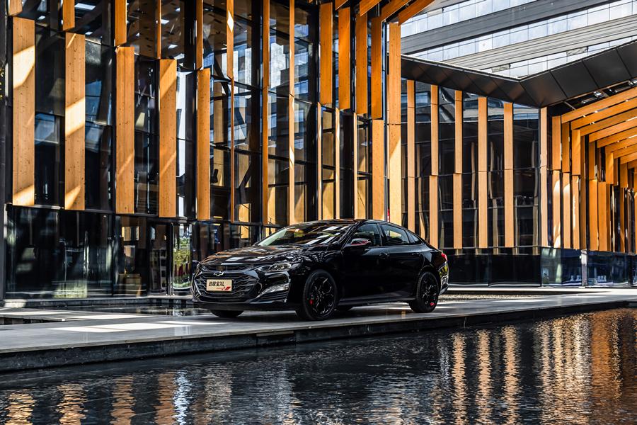 alcantara是什么材质，Alcantara是什么（Alcantara不再是超跑专属）