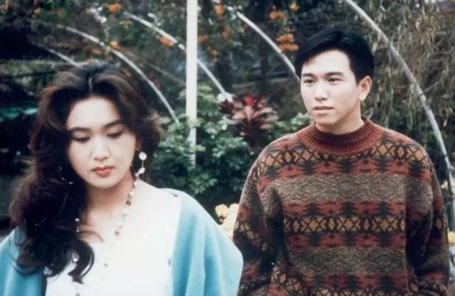 火玫瑰剧情介绍，火玫瑰剧情介绍分集（她演的火玫瑰是演艺生涯中一抹灿烂的光）