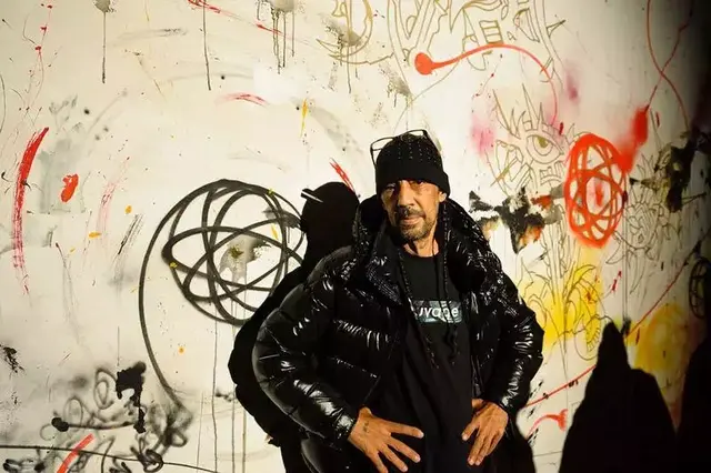 aape怎么读，aape怎么读英文（3500美金的一件卫衣）