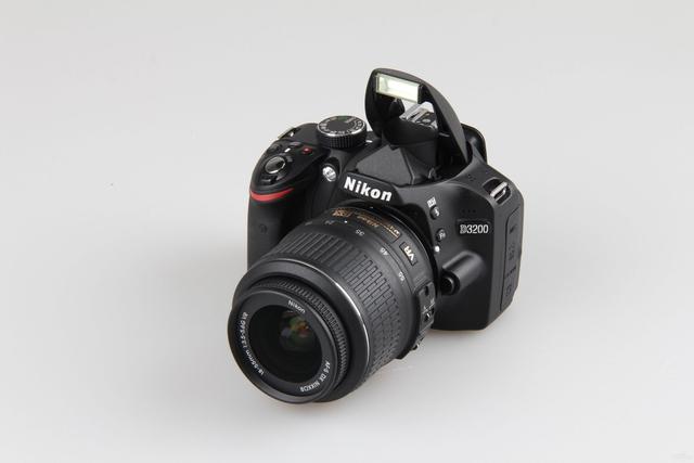 尼康d3200使用教程，尼康d3200使用教程 入门教程（D3200让你轻松驾驭各种大片风格）