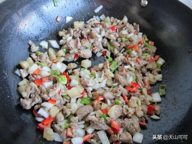 羊酥油怎么食用方法，羊油饼怎么做好吃窍门（这种外焦里嫩的面食）