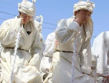 老人百日祭奠准备什么，老人百日祭奠怎样办（让逝者家属越难受越代表孝顺）