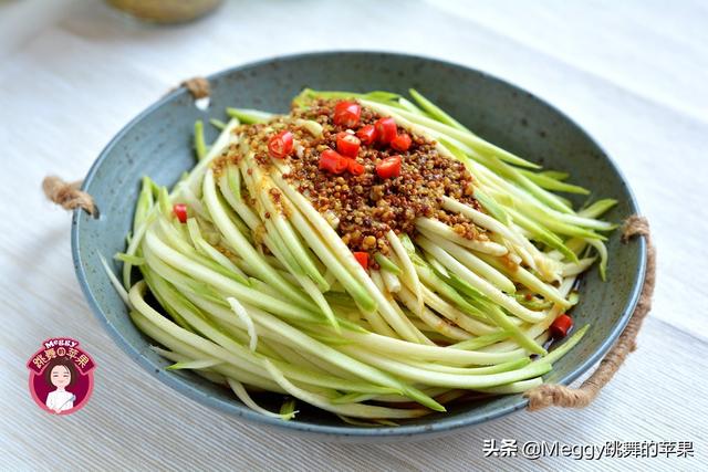 开胃菜有哪些中国菜，开胃菜有哪些中国菜图片（年夜饭全是鸡鸭鱼肉）
