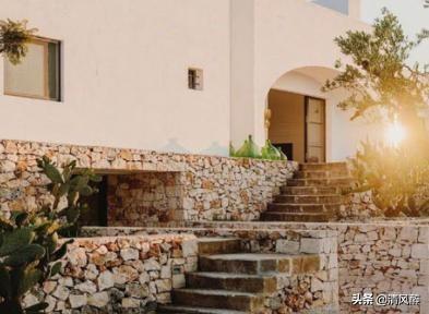 发朋友圈幽默吸引人句子，发朋友圈幽默吸引人句子搞笑（风趣幽默吸引人的朋友圈说说）