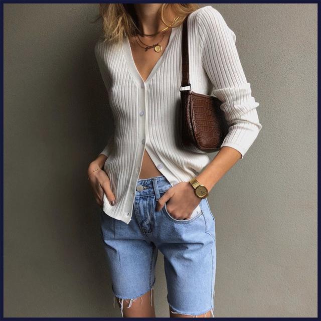 面试穿什么衣服，公务员面试穿什么衣服合适（恭喜您离年薪百万又近了一步）