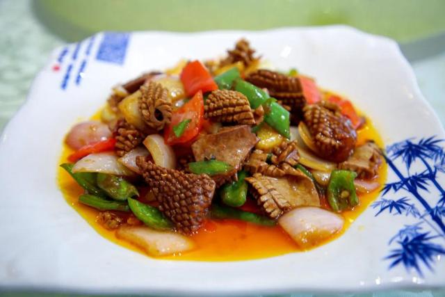 腰花是什么，鱿鱼腰花是什么（家常的温补美味——腰子）