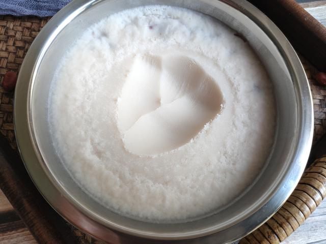 熬猪油怎么样又香又白，怎样熬猪油才又白又香（猪油又香又白无腥味）