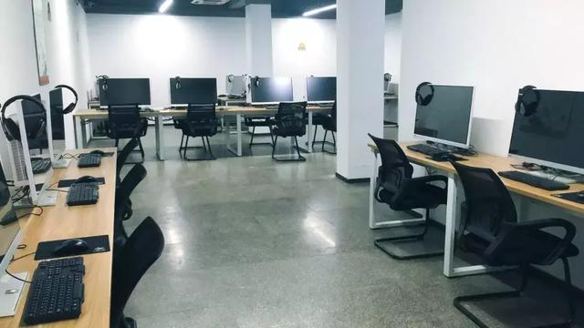 随寓公寓下载，随寓app下载v2.4（随寓改造城中村案例给予我们什么启示）