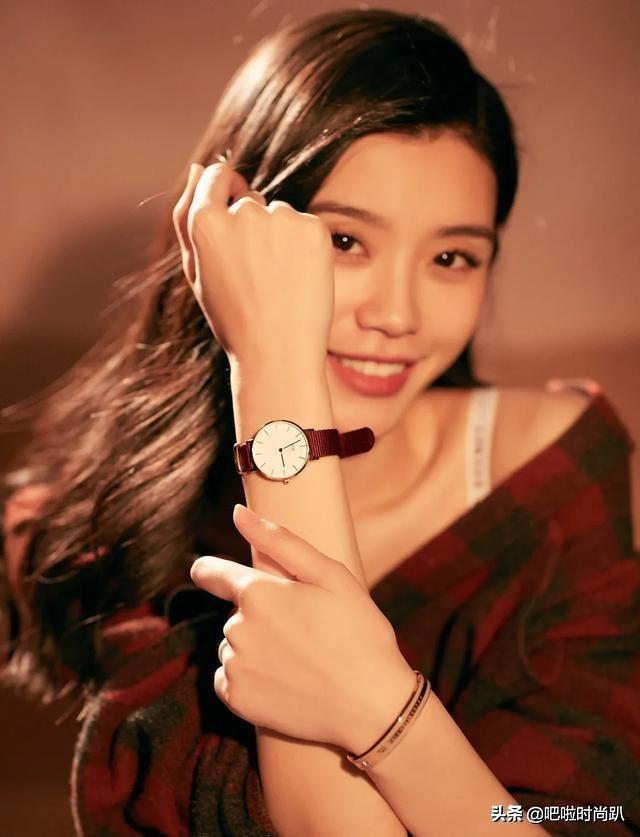 dw手镯什么档次，dw手镯好吗（杨幂baby郑爽带了那么多货）