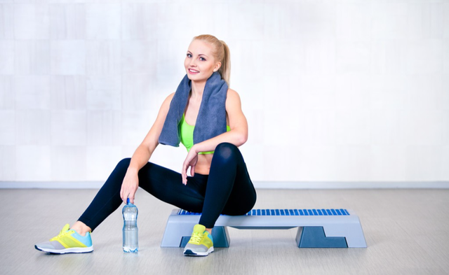 动感单车伤膝盖吗，一周骑三次动感单车会伤害膝盖吗（是减脂利器还是膝盖杀手）