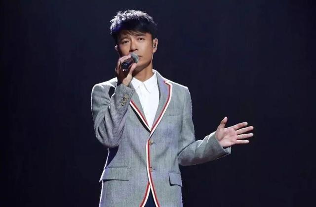 沉默是金歌词，沉默是金歌词粤语发音（“歌圣”谭咏麟与他的那些好朋友的故事）