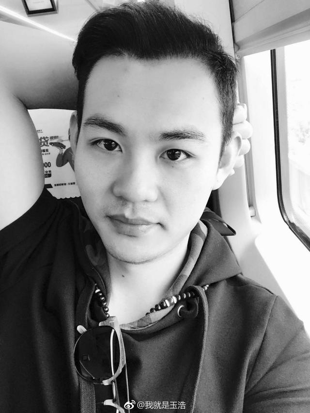 卢鑫个人资料，曾婉拒郭德纲招揽（从不务正业到逆袭为相声演员）