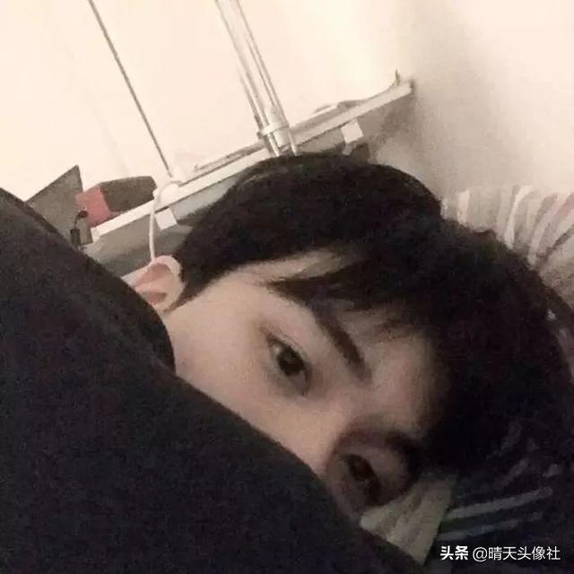 ［女头合集］心怀浪漫宇宙，微信头像，［女头合集］心怀浪漫宇宙，也珍惜人间日常。（头像 ， 心怀浪漫宇宙）