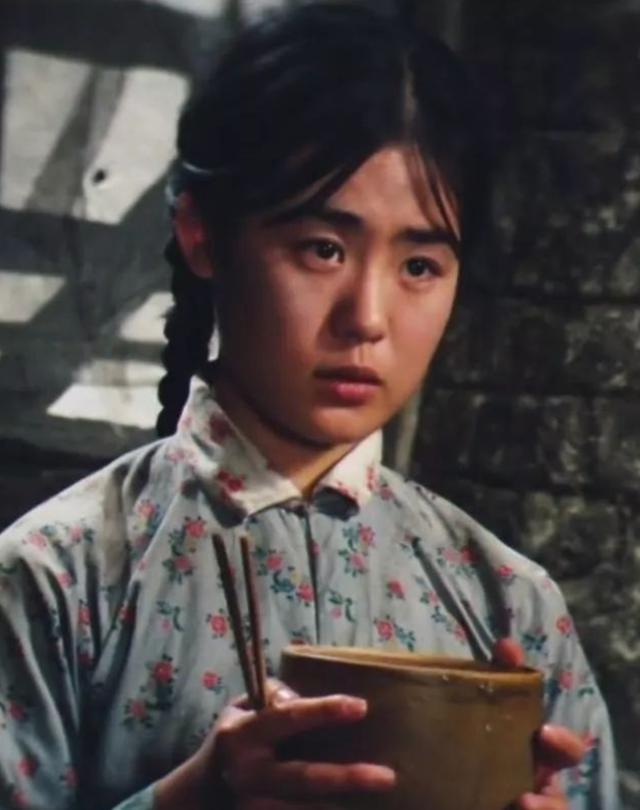 丛珊历任老公，丛珊现任老公照片（20岁凭《牧马人》一夜成名的丛珊）