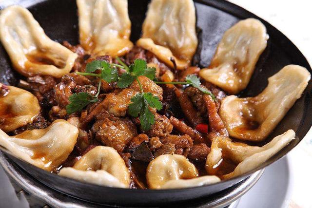 徐州地锅鸡的做法,徐州地锅鸡的做法和配料(徐州美食特产系列 二>)