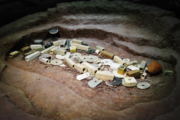 良渚怎么读，被误解的良渚“玉琮”