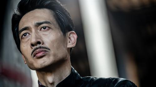 逊色,早在2001年就与陈道明合作(逊色的解释)