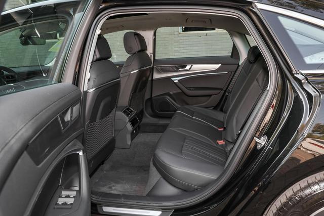 奥迪a6车长多少米，奥迪q7车长宽高是多少（专为成功人士打造的C级车奥迪A6L）