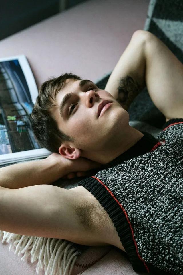 aj 是什么，aj系列所有款式图片（18岁美国新生代男歌手高高瘦瘦白白净净）