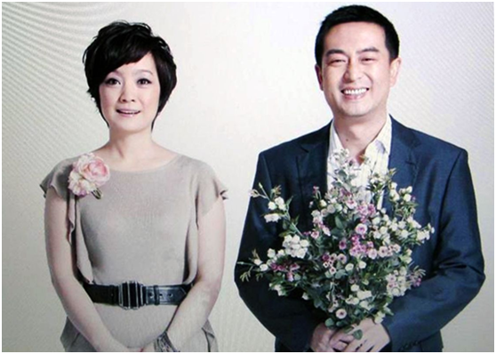 张嘉译第三任妻子，张嘉译第二任妻子是谁（与王海燕因戏生情相守13年）