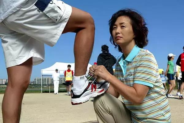 阿甘正传是真人真事吗，适合中学生看的励志电影（原来《阿甘正传》的故事）