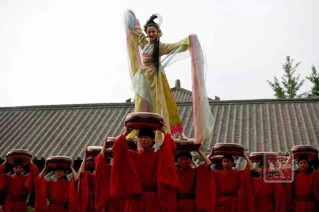 《母仪天下》：佟丽娅饰演的反派角色赵飞燕，让观众记了13年