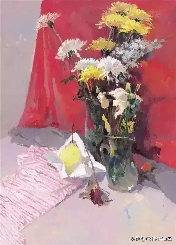 花瓶怎么画简单好看，花瓶怎么画好看又简单（色彩如何画好陶罐、塑料瓶、玻璃器皿等）