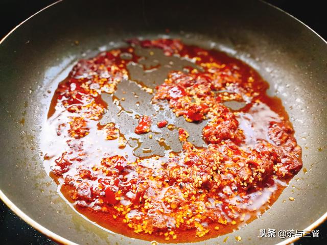 蘑菇酱最正宗的做法，蘑菇酱怎么做（拌面、夹馍、下饭）