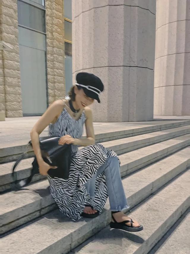 穿裙子是不是一定要穿安全裤,穿裙子要不要穿安全裤(裙子里面别穿“安全裤”了) 穿裙子是不是一定要穿安全裤,穿裙子要不要穿安全裤(裙子里面别穿“安全裤”了)