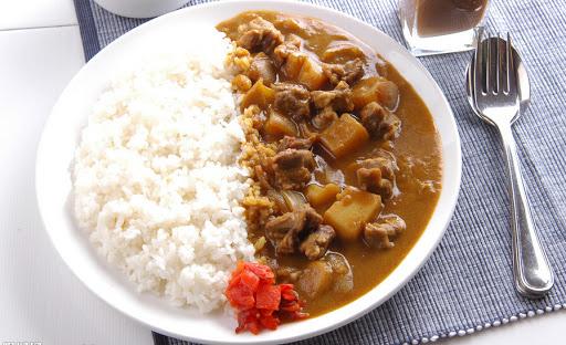 咖喱是什么东西，咖喱粉是用什么材料做成的（印度人为啥那么喜欢吃咖喱）