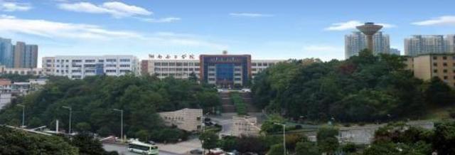 河北女子职业技术学院怎么样，排名好不好（男生听名字也不敢报）