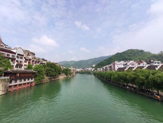 贵阳到梵净山(去梵净山坐高铁到哪下)
