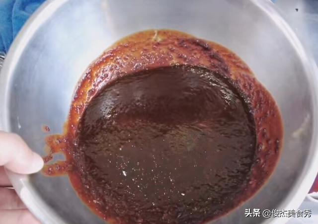 自制万能烧烤酱，在家自制烧烤酱（烧烤店用的万能烧烤酱是可以自己做的）