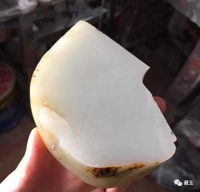 和田玉青玉只要几十块钱是真的吗，和田玉青玉大概多少钱（关于和田玉的一些基础知识普及）