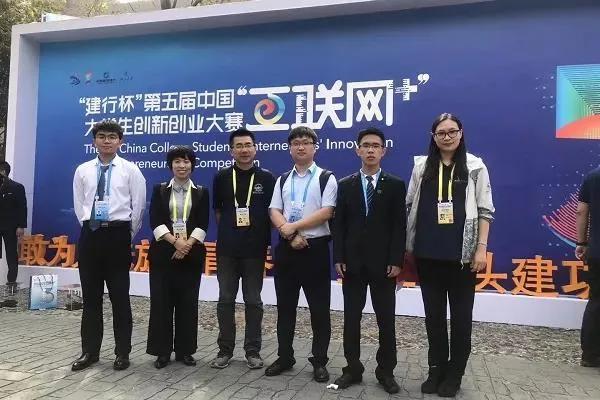 哈工大一校区图书馆几点开门，哈工大二校区图书馆开放时间（哈尔滨工业大学威海校区）