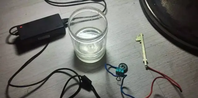 铜生锈了怎么去除铜锈，铜锈怎么去除方法（教你最专业的去锈及保养方法）