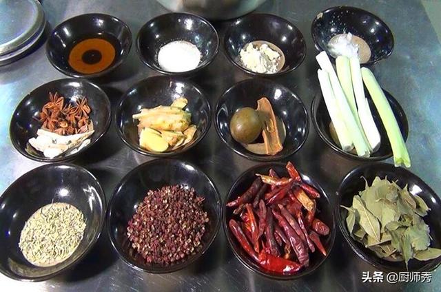 卤牛肉用什么调料，卤牛肉需要哪些香料（厨师长分享：卤牛肉的制作配方）