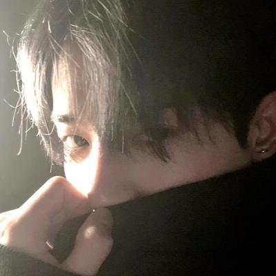 4个字网名霸气，4个字的霸气网名（超拽的四字网名霸气冷酷何必打扰-可爱点）