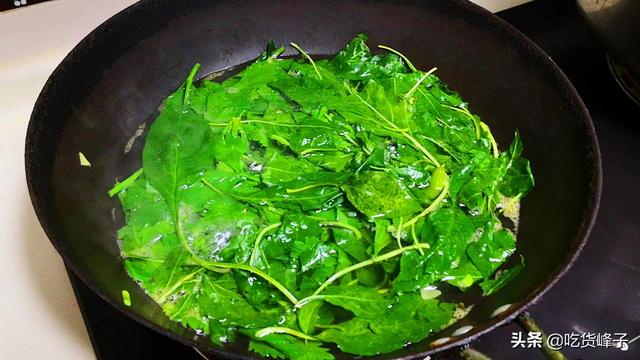 辣椒叶咸菜的做法，辣椒叶咸菜的做法视频（这样做的腌菜才好吃）