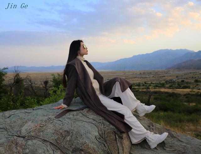 群山的好词好句，群山之巅好词好句（群山如黛 岁月萦香）