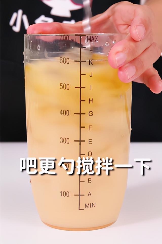 百香果奶茶的制作方法，百香果奶茶店的制作方法（小兔奔跑免费奶茶配方）